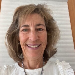 Debbie Knoll's profile photo