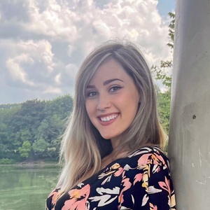 Tess Hutchinson's profile photo