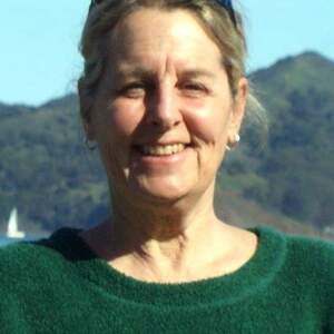 Lisa Dines's profile photo