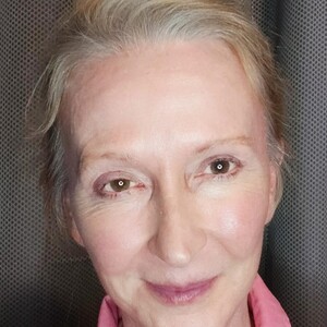 Julie Bonnell's profile photo