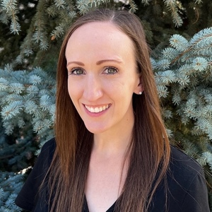 Carrie Cook's profile photo