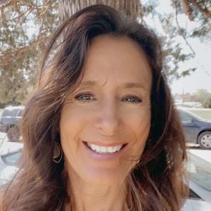 Lori Pahl's profile photo