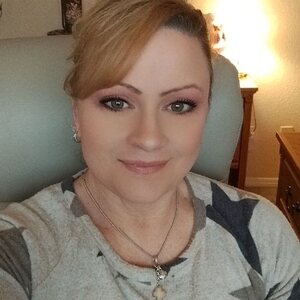 Elizabeth Paul's profile photo