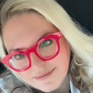 Jen Broadrick's profile photo