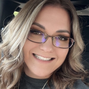 Leslie Lloyd's profile photo