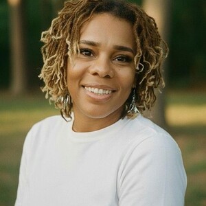 Teresa Snow's profile photo