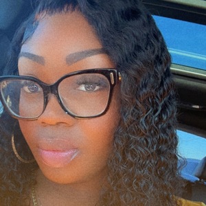 Ms. Christina Mills's profile photo