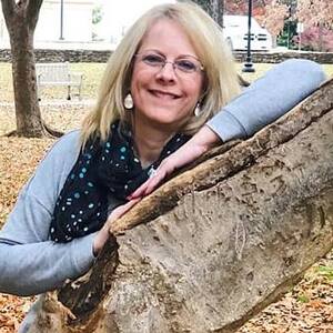 Angela Howard's profile photo