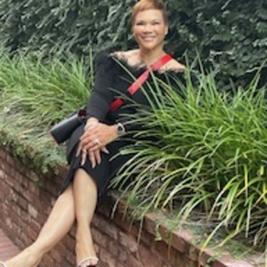 Dee Harrison's profile photo