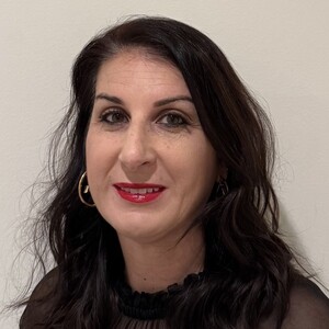 Lori Menendyan's profile photo