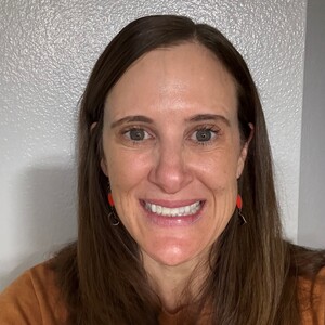 Julie Barrett's profile photo