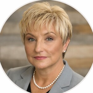 Elizabeth Barr's profile photo