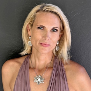 Holly Barrett's profile photo