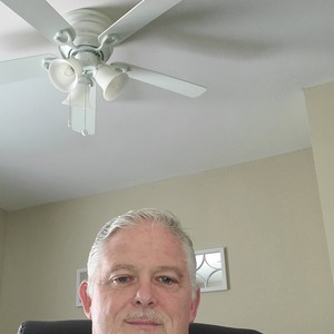 Tony Roberts's profile photo