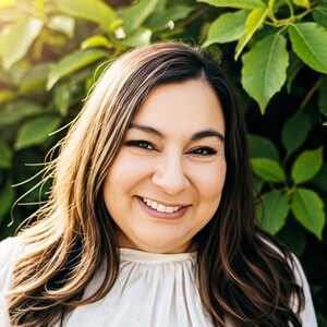 Angela Rezendes's profile photo