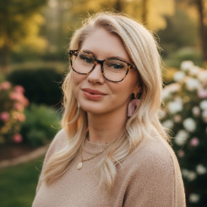 Samantha Mills's profile photo