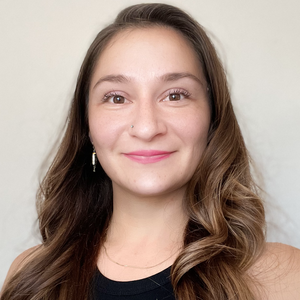 Elena Flores's profile photo