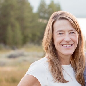 Julie Schweigert-Thebeau's profile photo