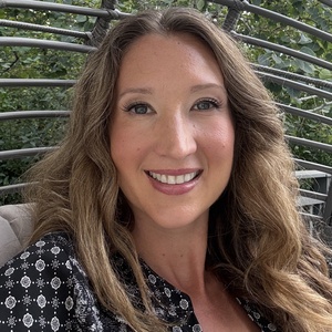 Lindsay Harris's profile photo