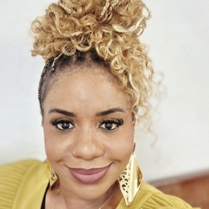 Chioma Momife's profile photo