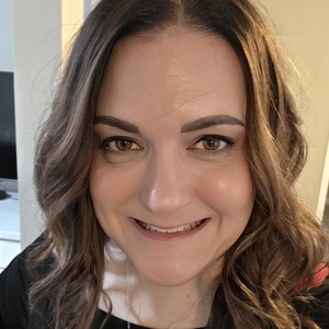Leslie Cooley's profile photo